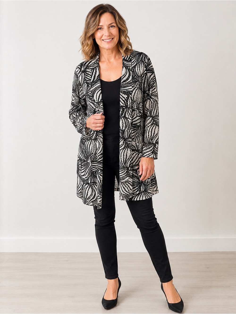 Robert Kitchen Canada Women XL Black White Open Front Duster Jacket Abstract